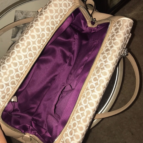 Authentic COACH Handbag! *Never Used* - Picture 2 of 4